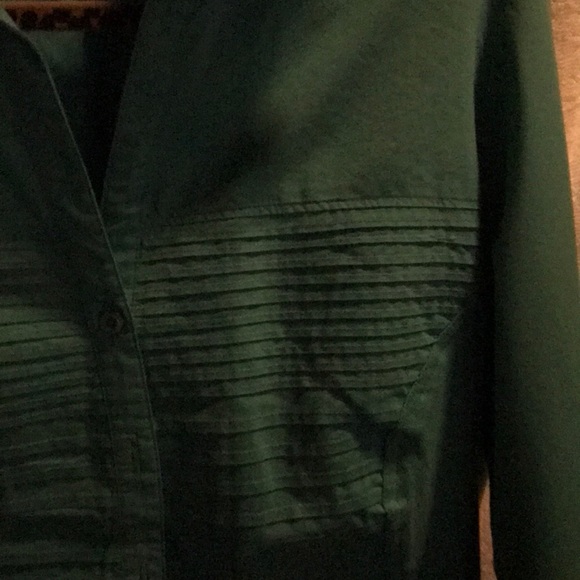 Top - Picture 2 of 2